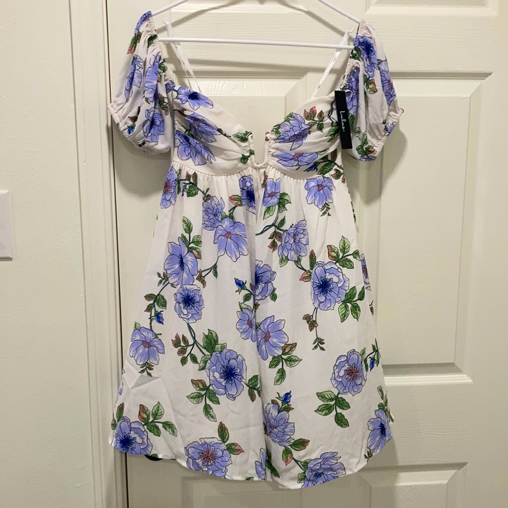 Cute simple dress!
